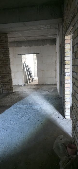 Дом новостройка коробка с перегародками 200квм