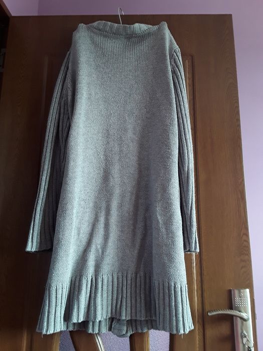 Vând Cardigan Damă Lung Gros de Iarnă Mărimea XL-XXL