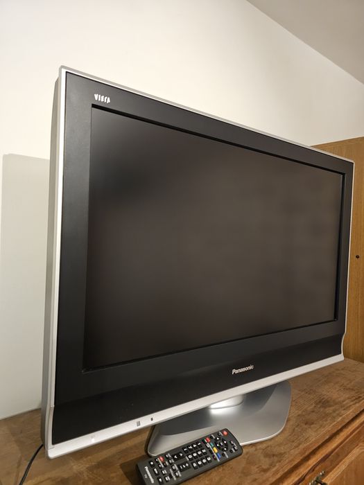 Televizor Panasonic 81 diagonală  HD