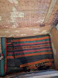 Старинни черги и килими