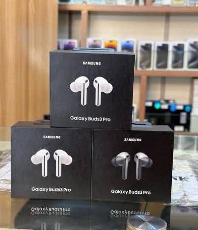 Слушалки Samsung buds 3 pro