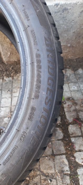225 45 18 Bridgestone 2бр. Като нови