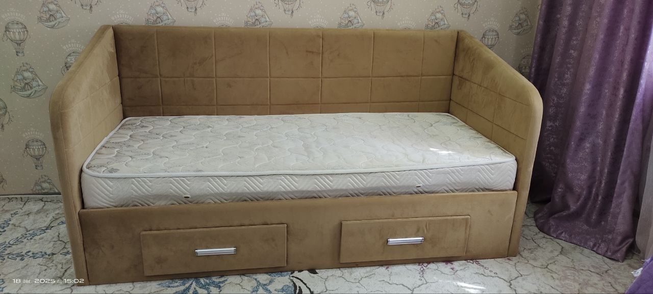 Продам односпальную кровать