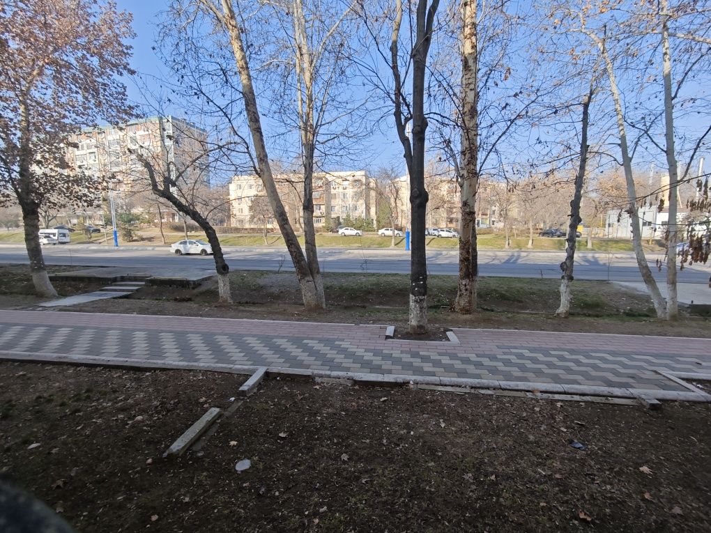 Продам свою квартиру на ТТЗ 1. Для бизнеса (Аптека, Магазин, Офис)
