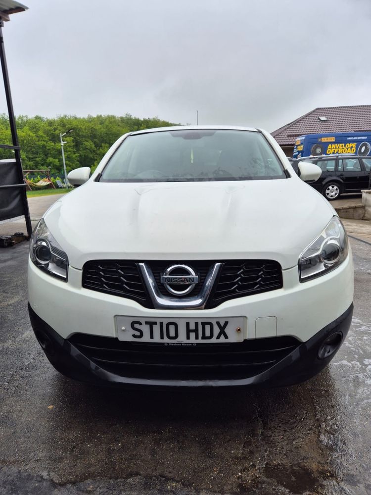 Dezmembrez Nissan Qashqai 1.5