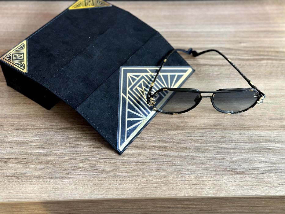 Ochelari de soare designer Anna KARIN KARLSSON