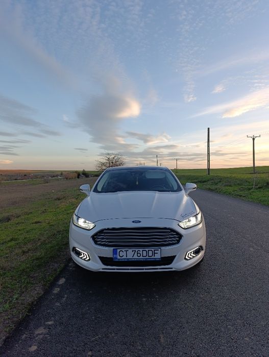 Vând Ford Mondeo mk5