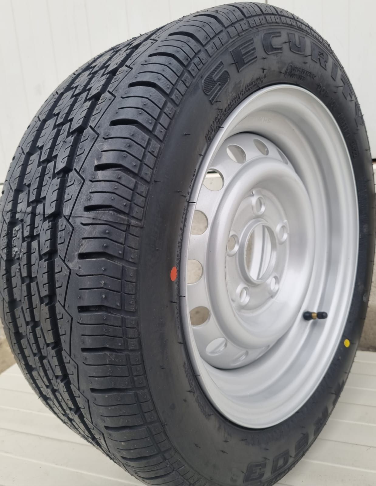 Roata 195/50 R13C 104N, Anvelopa Security pe Janta 6Jx13