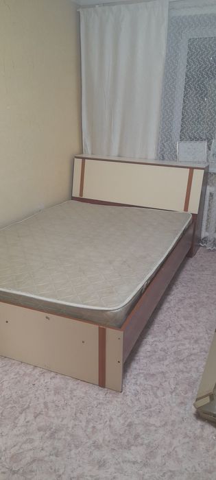 Продам двухспальный кровать б/у