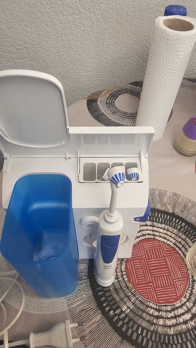 Зъбен душ Oral-B