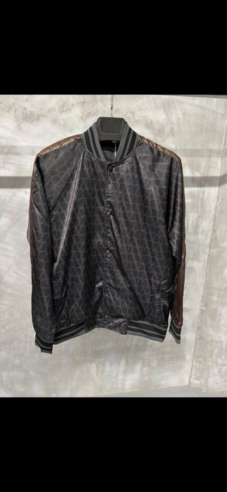 Lichidare Geaca Valentino