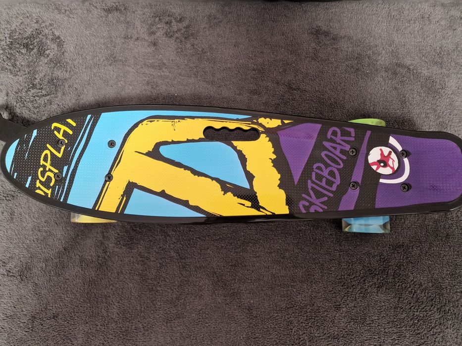Skateboard Pennyboard, Model Multicolor