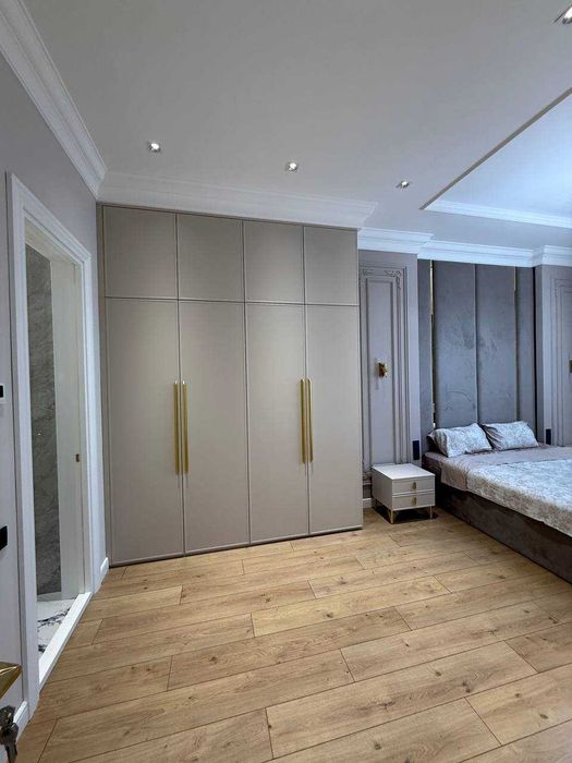 СРОЧНО Сдаётся кв ЖК Пойтахт Гавхари 3-ком/3/9 ро-н
Юнусабадский