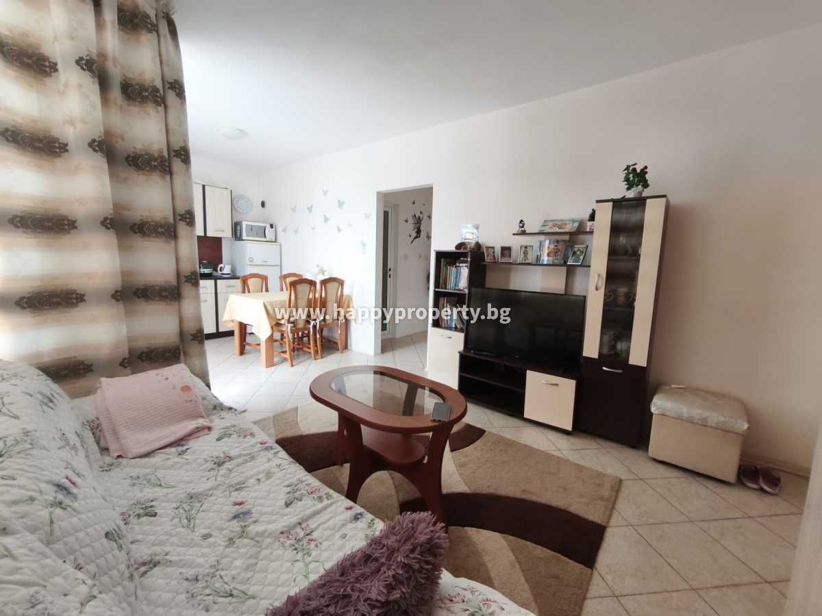 Продава се Тристаен апартамент в к.к. Слънчев бряг - 82 кв.м за 940 €/кв.м - Снимка #1
