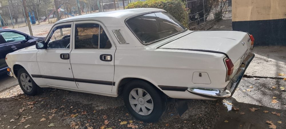 Волга 2410 йили  1992 радной матор хадавойлари яхши холатда