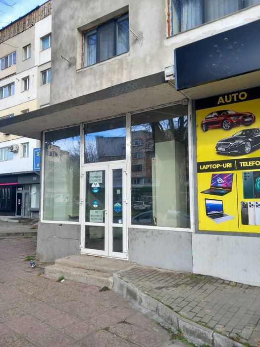 Închiriez spațiu comercial