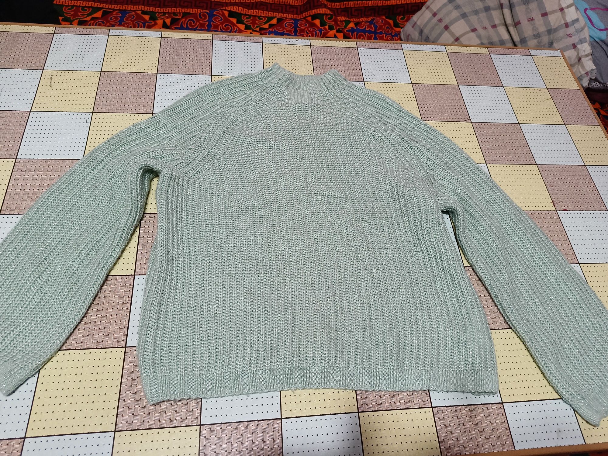 Продам женскую одежду