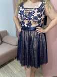 Vând rochie elegantă