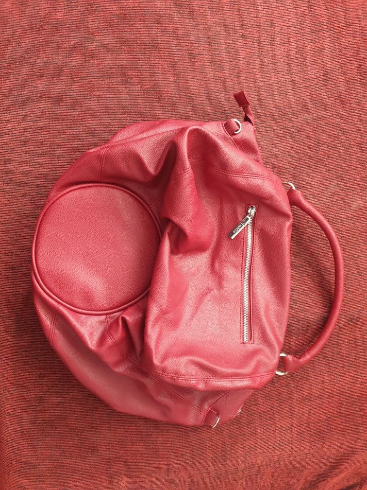 Дамска чанта,цвят бордо