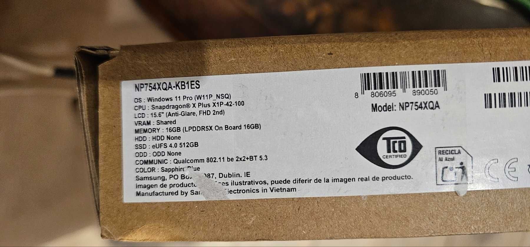 Лаптоп Galaxy Book4 Edge, 15.6", 16GB RAM, 512GB