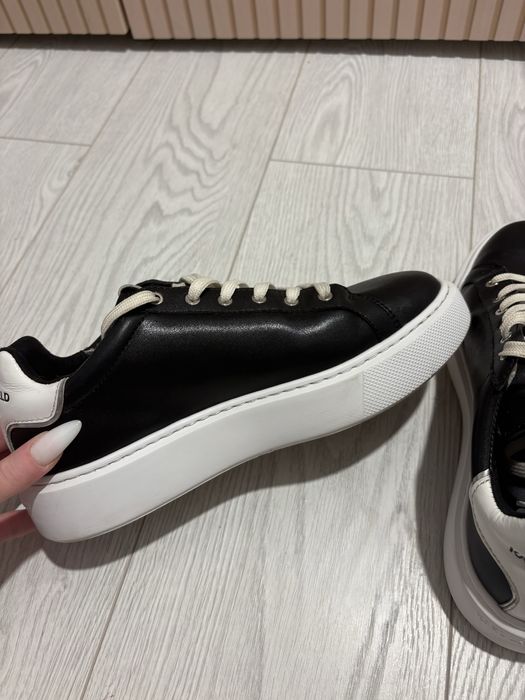 adidasi karl lagerfeld nr 39