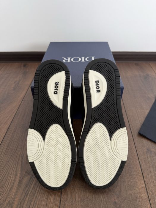 Christian Dior B27