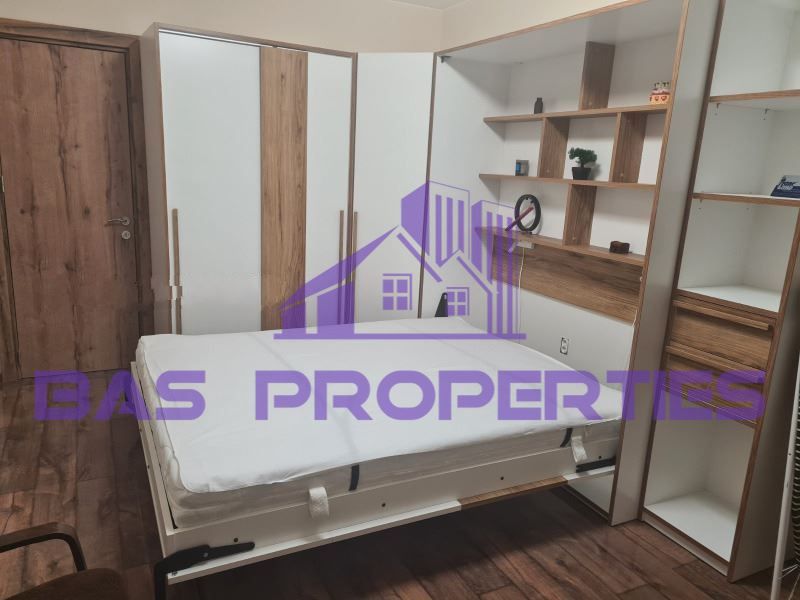Дава се под наем Тристаен апартамент в София, Света Троица - 85 кв.м за 900 € - Снимка #4