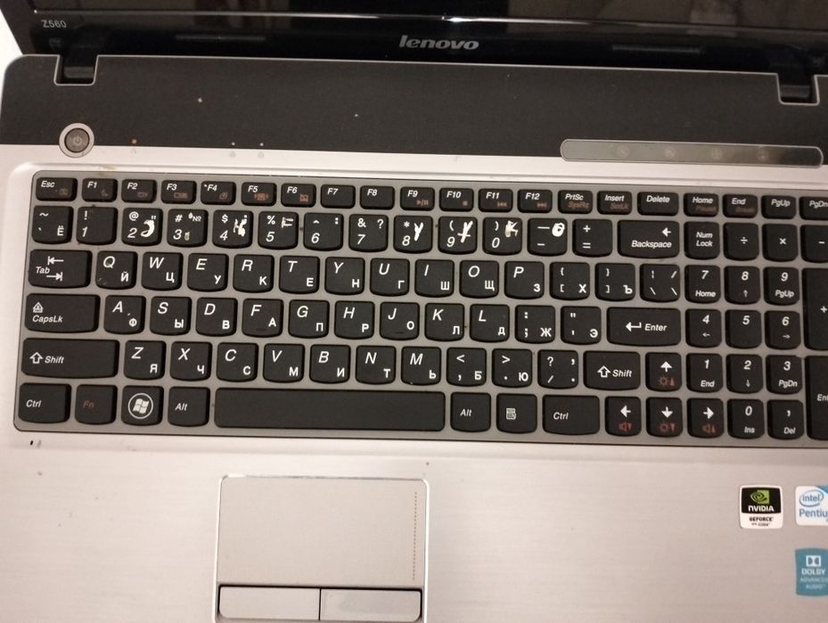 Lenovo Z560 бушный