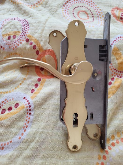 Vând radiator ferroli