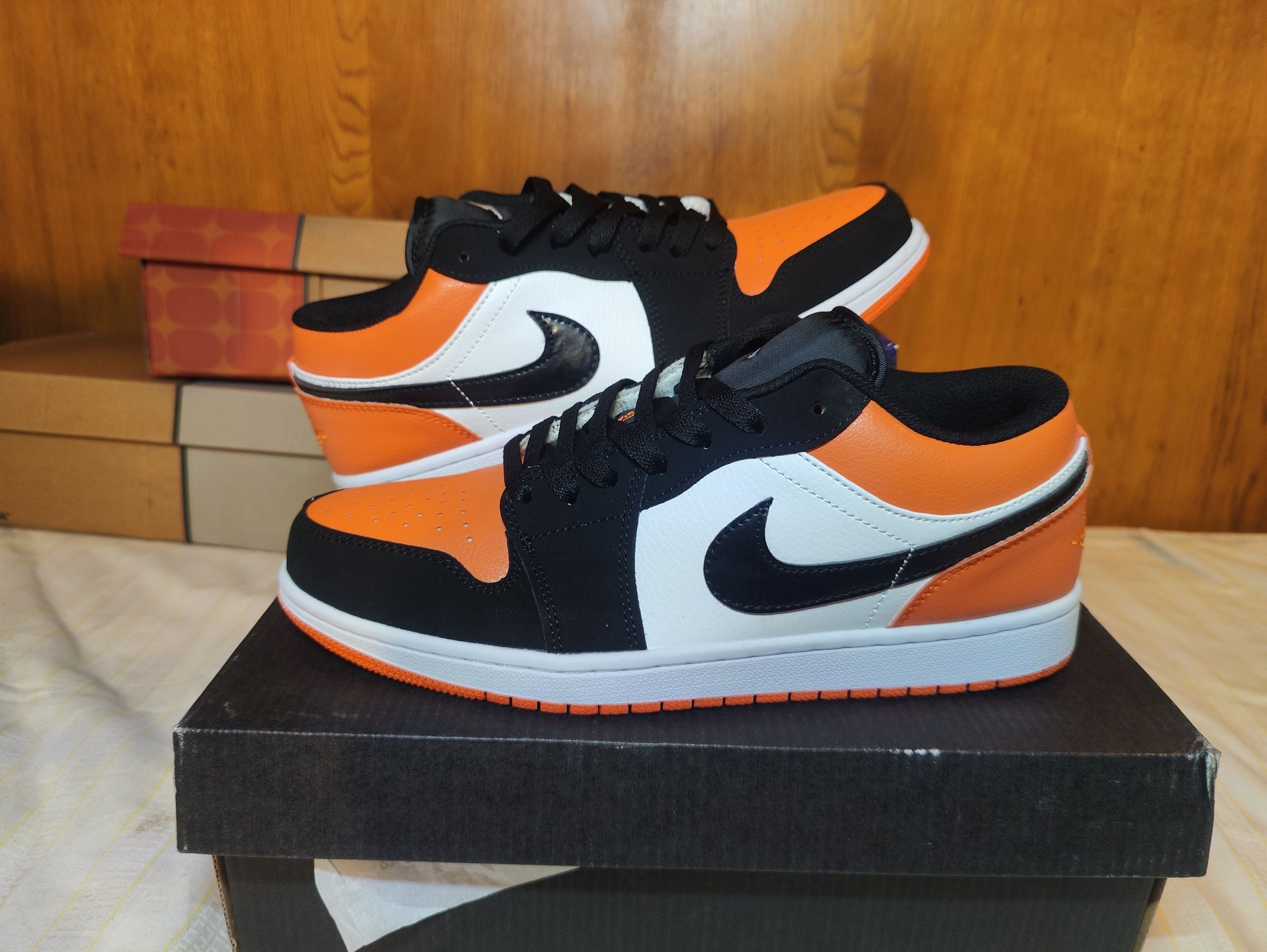 Air Jordan 1 Low Shattered Backboard  44