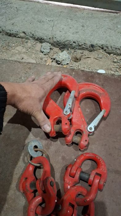 Продам срочно крючки