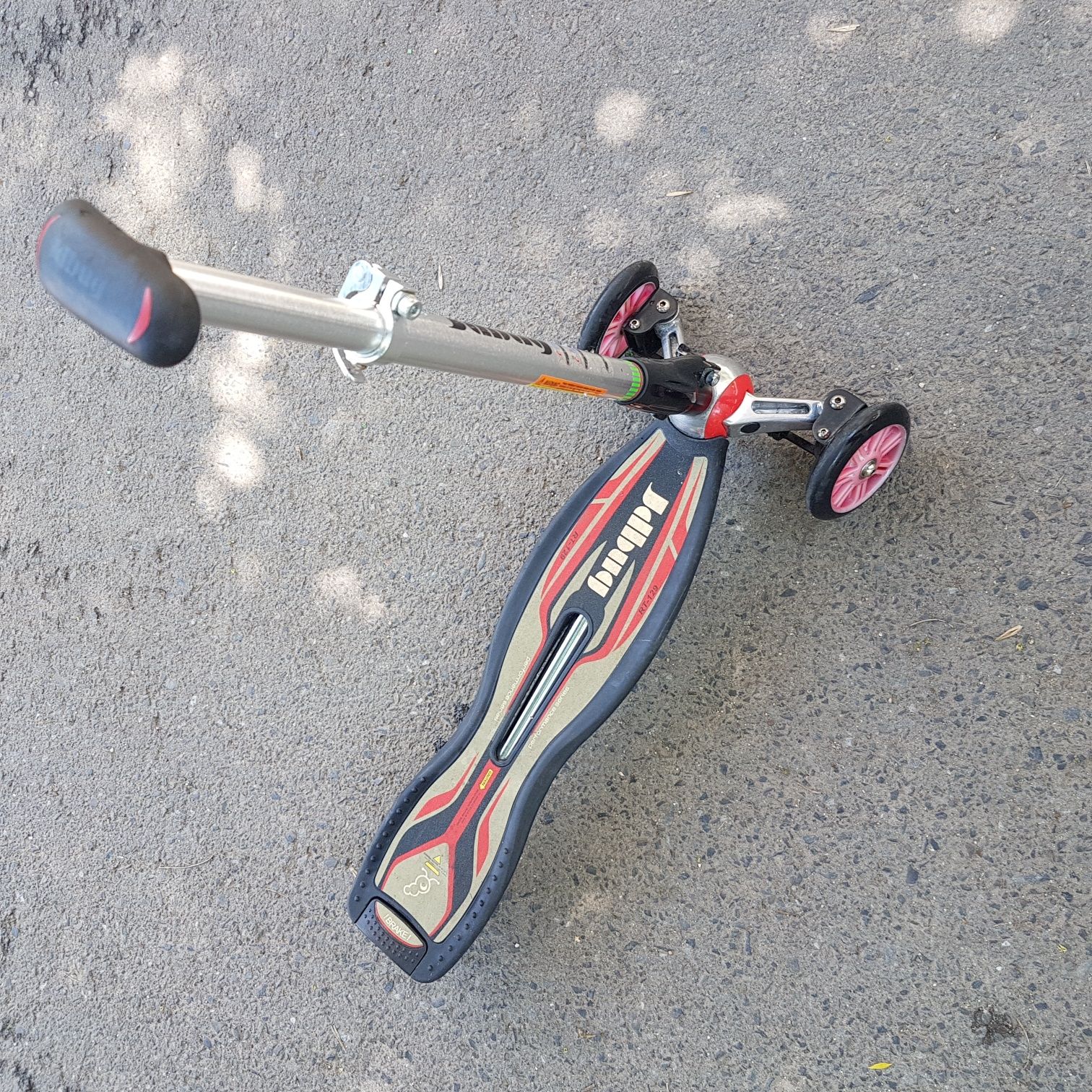 Scooter cu 3 roți cu joystick-ul RT129 pentru drift Paladin Jd Bug