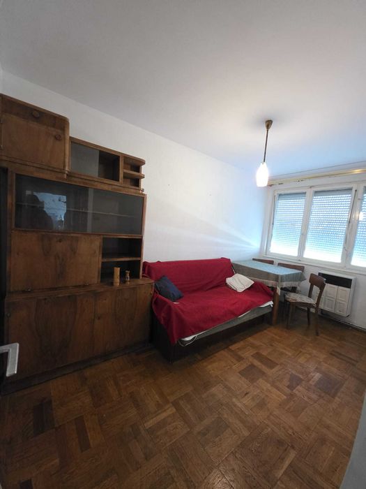 Apartament 3 camere strada Munteniei etaj 2 PROPRIETAR