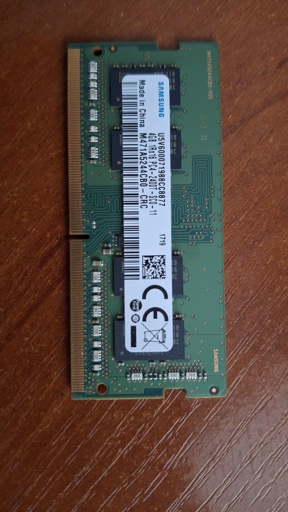 Оперативная память для ноутбуков. 4GB DDR4