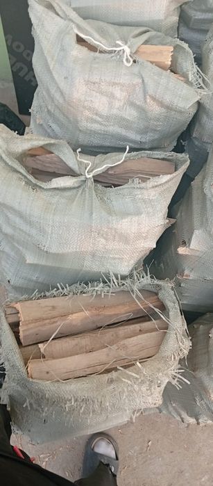Продам дрова в мешках.