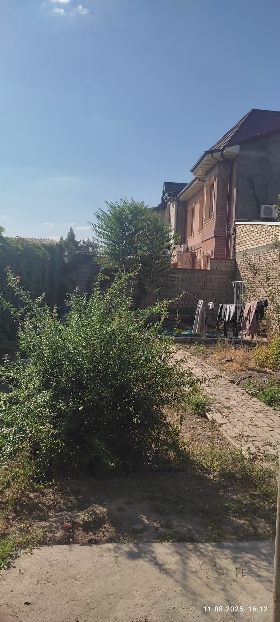 Шампанский завод продается участок