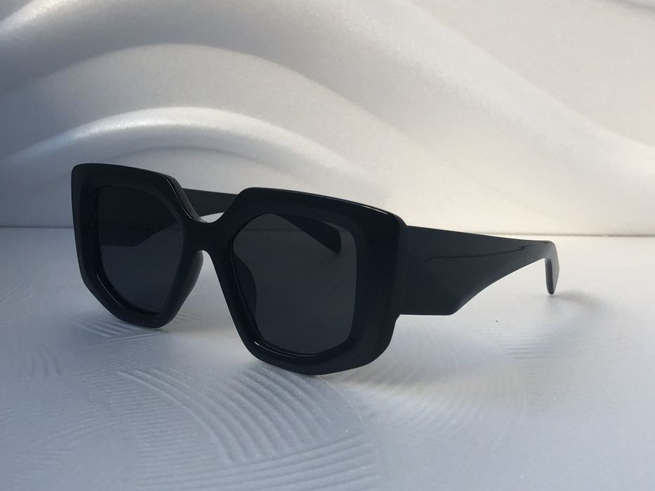 Модерни дамски слънчеви очила