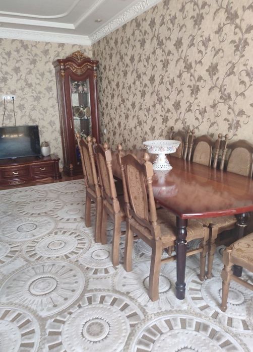 Юнусабад 18, 3/2/4 КиРпИч 77 Серия Балкон 9*2 Частично МеБеЛиРоВаНнАя