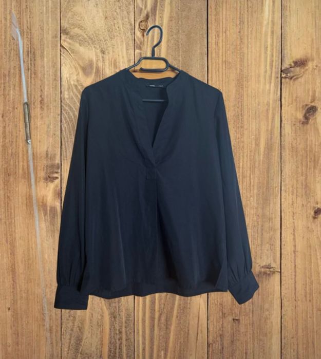 Bluză elegantă neagră