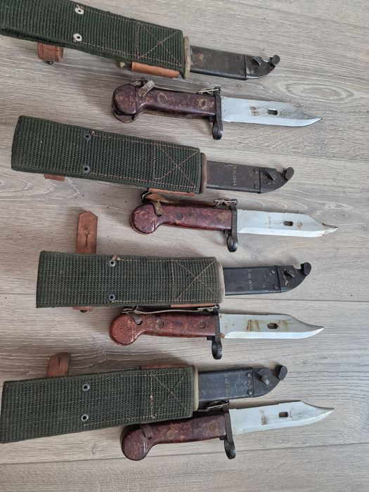 Baioneta AKM militare nefolosite