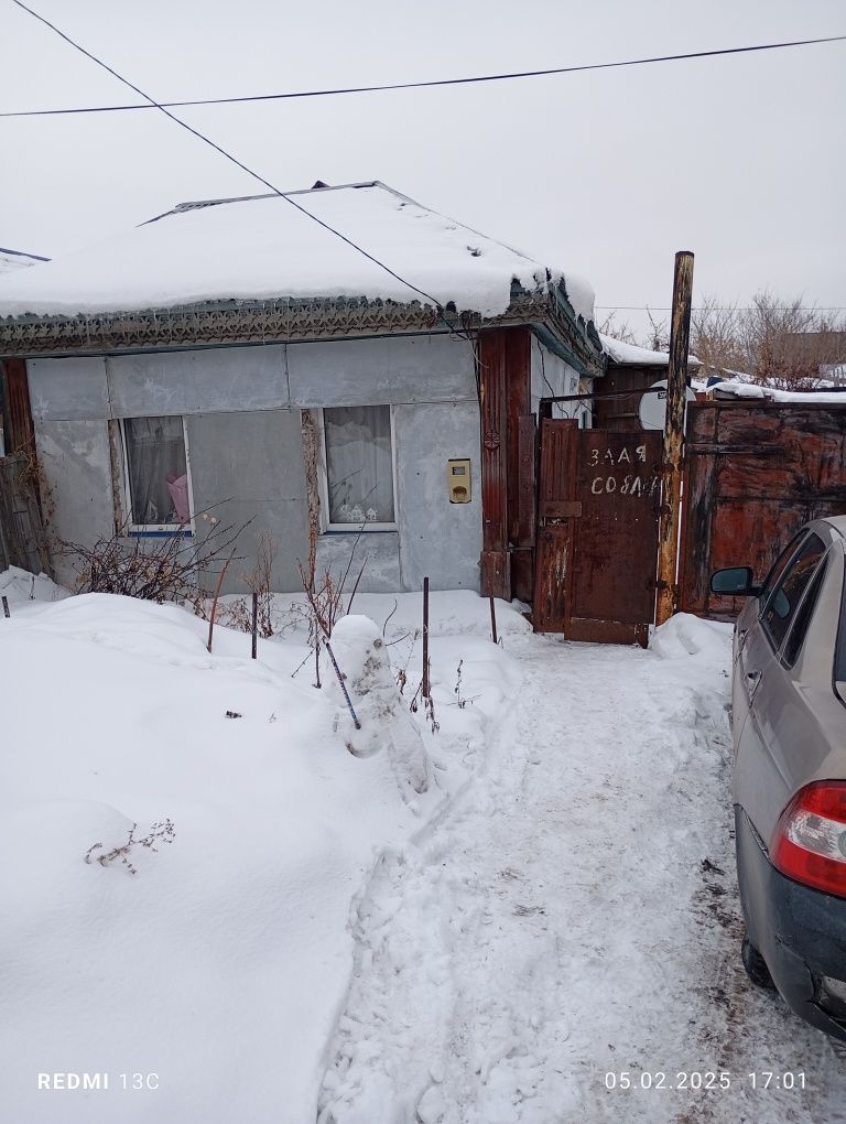 Продам отдельностоящий дом район универа