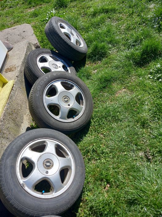 Jante magneziu 4x100 pe 15