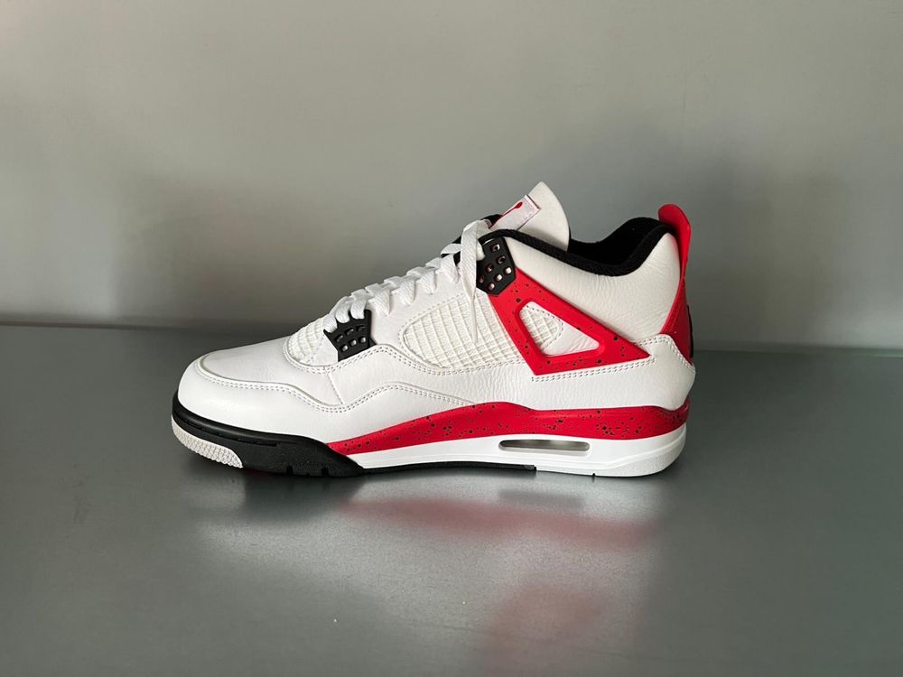 Nike Air Jordan 4