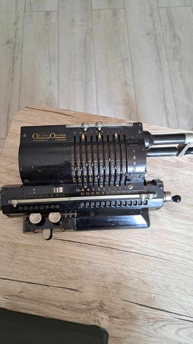 Mașini de calcul vechi Suedeze Odhner/Multo