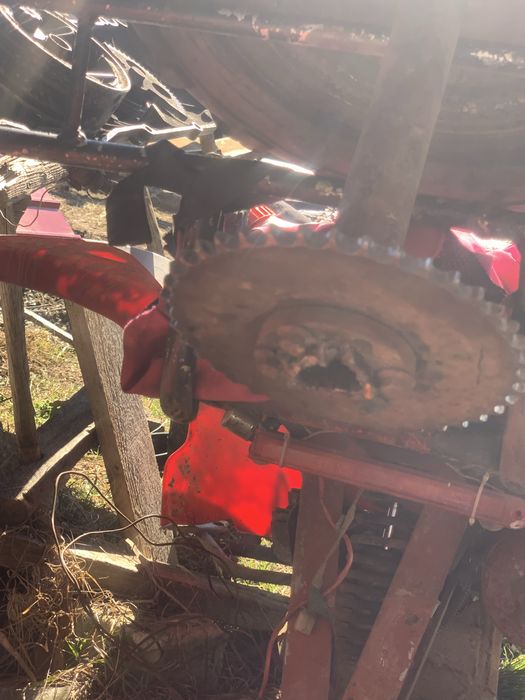 Vand atv bashan 250cc si un scuter mbk booster