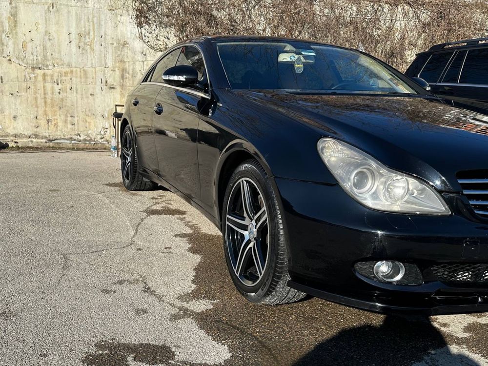 Mercedes Benz CLS500