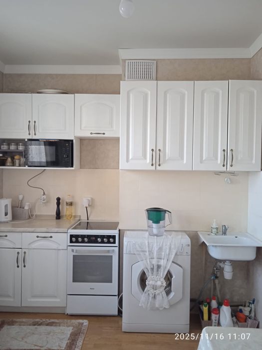 Продам кухню с плитой