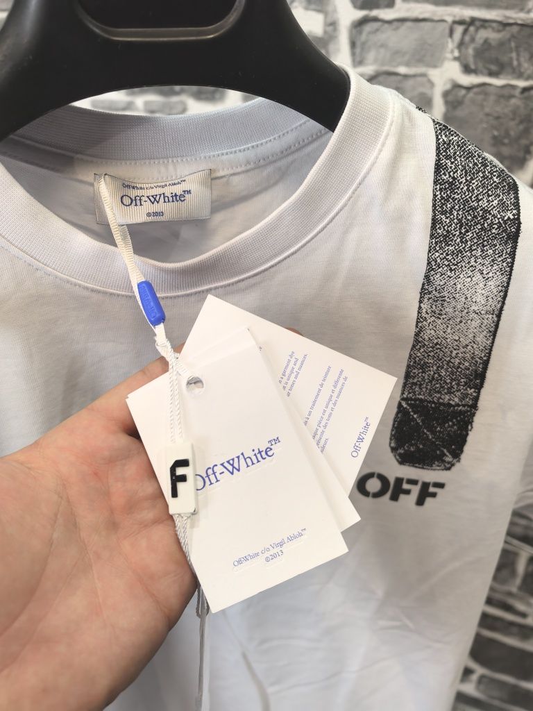 Off White тениски