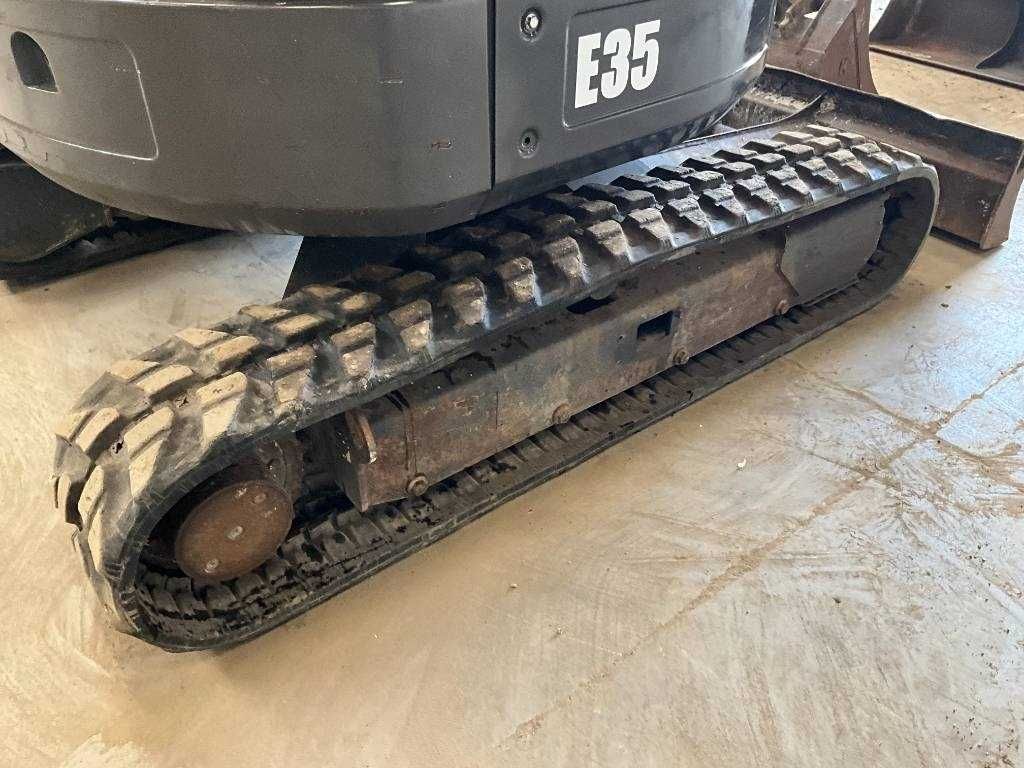 Miniescavator Bobcat E35 de vânzare