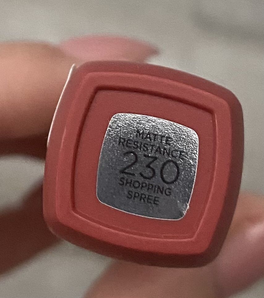 Матово течно червило L'Oreal Paris Infaillible Matte Resistance 230